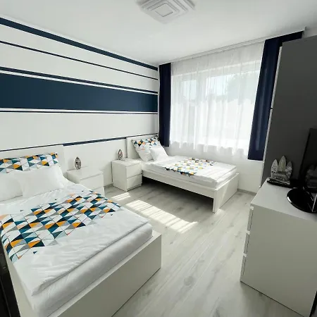 Napfeny Terasz 公寓