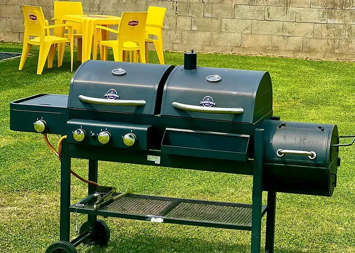 Napfeny Terasz פוניארצוושהג'